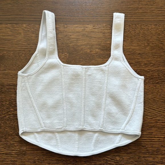 Wilfred Cropped Tank - Picture 2 of 2